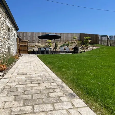 Maison Au Bout Du Pre Hébergement de vacances *